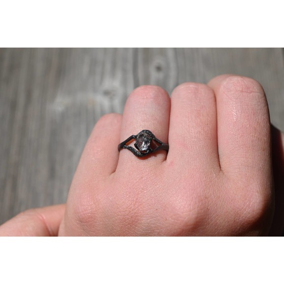 Raw Diamond Ring Uncut Engagement Ring oxidized sterling silver - Picture 3 of 7